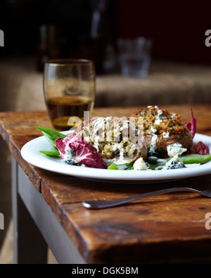 Les champignons farcis Banque D'Images