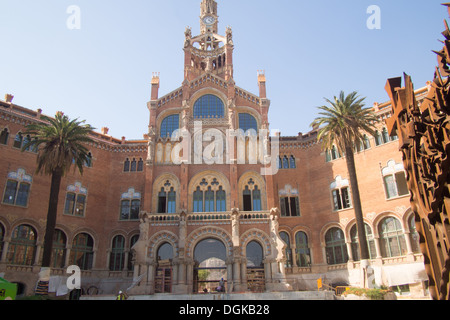 L'ancien hôpital de la Santa Creu i San Pau (hôpital de la Sainte Croix et Saint Paul), Barcelone, Catalogne, Espagne Banque D'Images