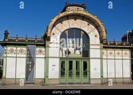 Pavillon Karlsplatz Metropolitan railway station à Vienne. Banque D'Images