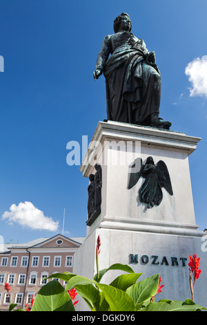 Statue de Mozart à Salzbourg. Banque D'Images