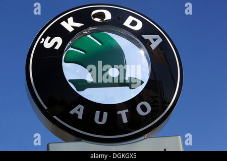 Skoda Auto publicité bannière publicitaire marque de panneaux Banque D'Images