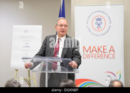 Toronto, Canada. 22 octobre 2013. Deuxième Tasse fondateur Frank O'Dea prononce le discours à un événement de collecte de fonds organisée par le duc d'Édimbourg (Ontario). © EXImages/Alamy Live News Banque D'Images