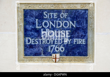 Blue plaque marquant l'emplacement de London House à Aldersgate Street. Banque D'Images