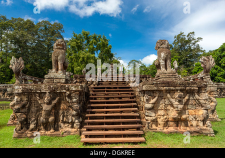 Terrasse des éléphants du Palais Royal d'Angkor Thom. Banque D'Images