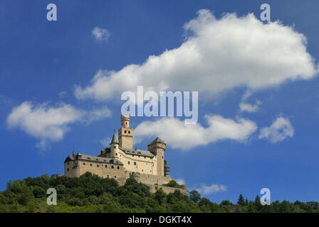 Marksburg romantique situé au-dessus de la ville de Lahnstein, siège social de l'Association château allemand, DBV, supérieur de l'UNESCO Banque D'Images