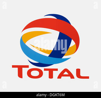 Logo, Total, entreprise pétrolière Banque D'Images