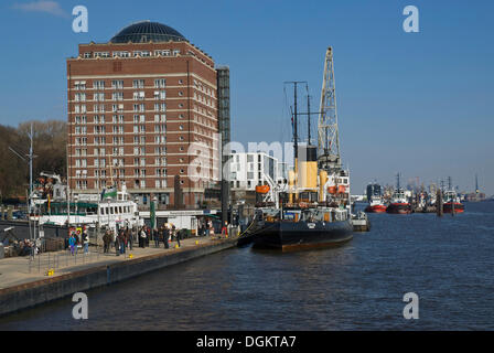 Steamship Stettin, technique monument culturel, musée Oevelgoenne Harbour, Elbe, Hambourg Banque D'Images