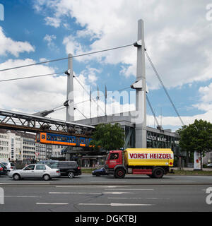 Wuppertal Wuppertal Schwebebahn ou tramway flottant, la suspension de fer, Alter Markt, la circulation en Wuppertal Banque D'Images