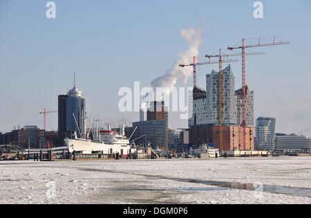 Port de Hambourg dans l'hiver, Hambourg Banque D'Images