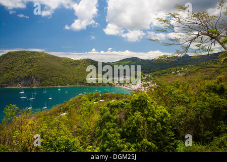 Deshaies, village traditionnel de pêcheurs dans le nord-ouest de basse terre, Guadeloupe, petites antilles, Caraïbes Banque D'Images