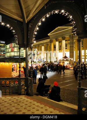 Koenigsbau Mall, les décorations de Noël, Koengisstrasse, marché de Noël, Stuttgart, Bade-Wurtemberg Banque D'Images