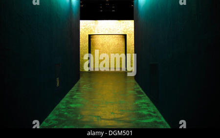 L'art et du vin, la lumière au bout d'un tunnel, de l'installation avec du son et de la forme, monde du vin Loisium, Langenlois, Kamptal Banque D'Images