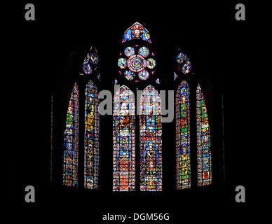 Vitraux historiques, Chapelle absidiale de sainte Thérèse, côté chapelle, Cathédrale Notre-Dame Banque D'Images