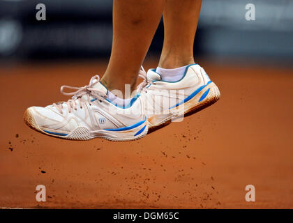 La vue de détail, chaussures de tennis, au cours de servir, Porsche Tennis Grand Prix, Porsche-Cup, féminin, Porsche-Arena, Stuttgart Banque D'Images