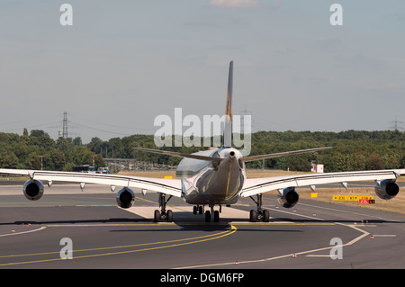 Airbus A340-300 de la Lufthansa Banque D'Images