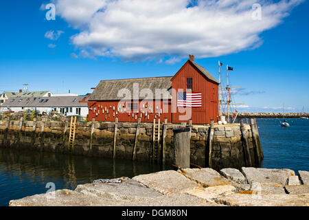Hangar de stockage rouge, Rockport, un petit village de pêcheurs dans le Massachusetts, New England, usa Banque D'Images