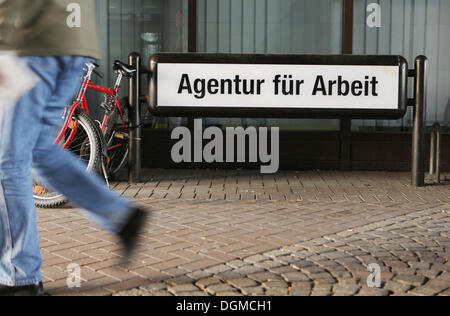 Signer, 'Agentur fuer Arbeit', l'allemand pour l'emploi, de l'Agence, Cologne, Rhénanie-du-Nord - Westphalie, Allemagne Banque D'Images