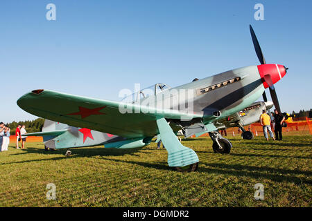 Des avions d'époque, Yakovlev Yak 9, des avions de l'air soviétique de la seconde guerre mondiale, Airshow 2010, Hesse Breitscheid Banque D'Images