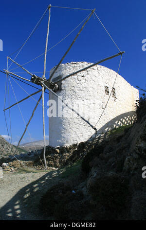 Moulin à Olympos, l'île de Karpathos, îles de la mer Égée, Mer Égée, Grèce, Europe Banque D'Images