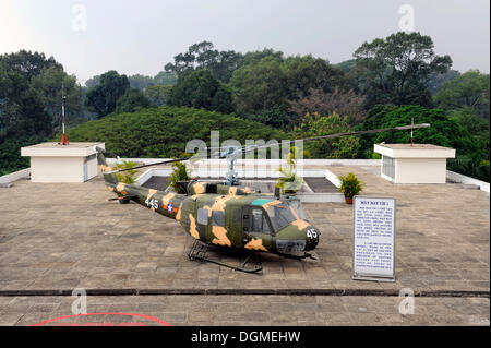 Hélicoptère américain sur le toit du palais de la Réunification, réunion Hall, ancien bâtiment gouvernemental, Ho Chi Minh Ville, Saigon Banque D'Images