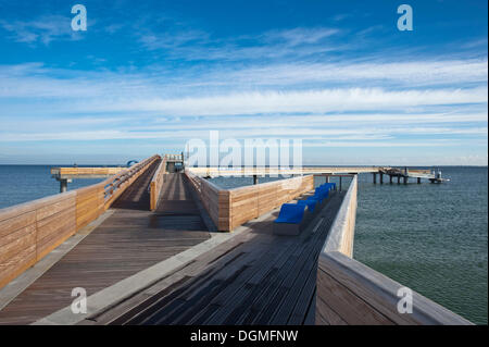 Pier, Erlebnis-Seebruecke, à Heiligenhafen, mer Baltique, Schleswig-Holstein Banque D'Images