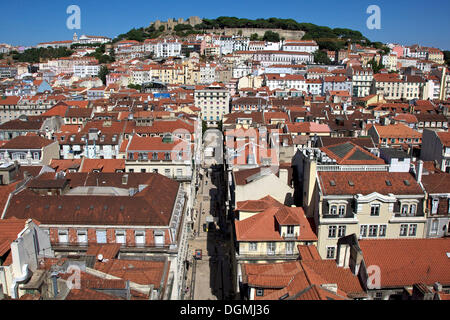 Vue depuis l'ascenseur de Santa Justa, Elevador de Santa Justa, vers le Castelo do Sao Jorge, Lisbonne, Portugal, Europe Banque D'Images