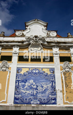 Azulejos, tuiles, au Pavilhão Desportivo Carlos Lopes, Parque Eduardo VII, Lisbonne, Portugal, Europe Banque D'Images