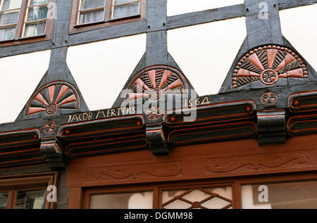 Poutres magnifiquement sculpté, maison à colombages historique, centre historique, Quedlinburg, Saxe-Anhalt, Harz Banque D'Images