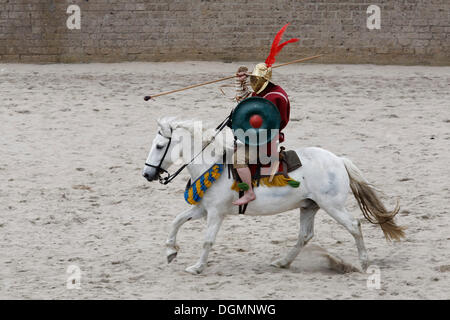 Eques, un gladiateur à cheval, combat de gladiateurs, exposition lutte, Familia Gladiatoria Pulli Cornicinis par Marcus Junkelmann, Banque D'Images