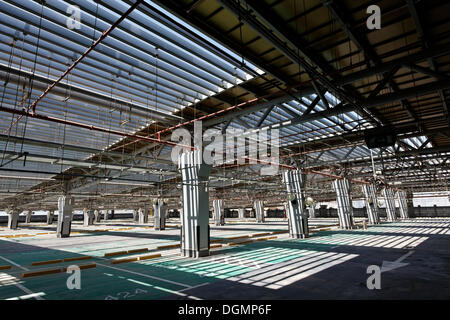 Garage de stationnement vide, inutilisés, arrêté de projet, Nakheel Harbour & Towers, Dubaï, Émirats arabes unis, au Moyen-Orient, en Asie Banque D'Images