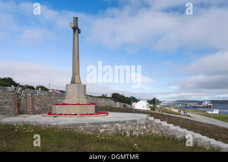 De gerbes au Monument aux soldats britanniques tombés lors de la guerre des Malouines, cimetière, Stanley Stanley, Ostfalkland Banque D'Images