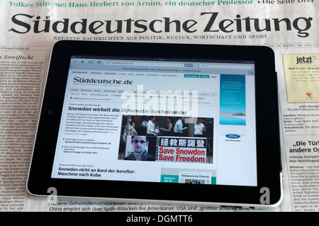 Süddeutsche Zeitung et édition électronique affiché sur un Apple iPad Banque D'Images