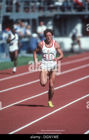 Jarmila Kratochvilova (CZE) qui se font concurrence sur les Championnats du monde d'athlétisme 1983. Banque D'Images