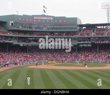 Fête du jeu à Fenway Park, domicile de l'équipe de baseball des Red Sox de Boston depuis 2012. Les Red Sox de Boston a remporté la Série mondiale de 2013. Banque D'Images