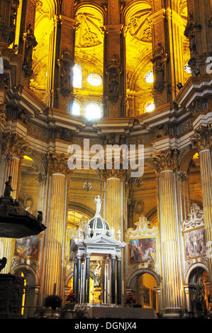 Voir à l'intérieur de la cathédrale (Catedral La Manquita), Malaga, Costa del Sol, la province de Malaga, Andalousie, Espagne, Europe de l'Ouest. Banque D'Images