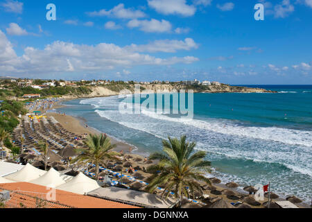 Coral Bay Beach à Paphos, dans le sud de Chypre, Chypre Banque D'Images