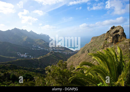 Gamme de montagne dans le nord-est de Tenerife, Taganana, Anaga-Gebirge, Tenerife, Canaries, Espagne Banque D'Images