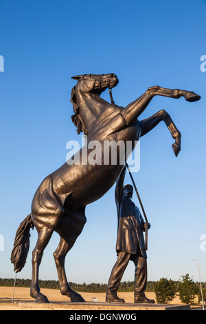 L'Angleterre, l'East Anglia, Suffolk, Newmarket Newmarket, Statue étalon sculptés par Marcia Astor et Allan Sly Banque D'Images