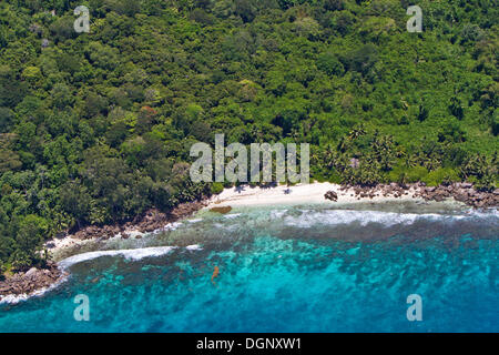 Côte sud et plage de Anse Petite Marie-Louise, Mahé Sud, l'île de Mahé, Seychelles, Afrique, Océan Indien Banque D'Images