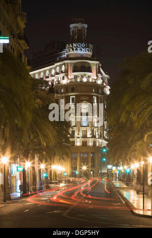 Bank Banco de Valencia à Valence, nuit, Comunidad Valencia, Espagne, Europe Banque D'Images