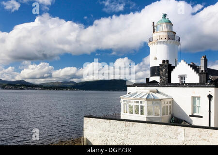 Phare sur le Firth of Clyde, Argyll, Scotland, Royaume-Uni, Europe Banque D'Images