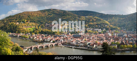 Vue panoramique depuis le chemin Philosophenweg, philosophe, à la vieille ville de Heidelberg, Bade-Wurtemberg Banque D'Images