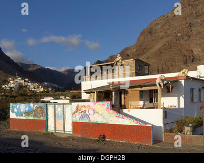 Maison de vacances à La Puntilla, La Calera à l'arrière, la vallée de Valle Gran Rey, La Gomera, Valle Gran Rey, îles de Canaries, Espagne Banque D'Images