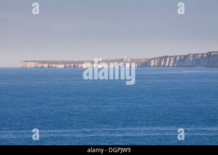 Vue sur la baie de St Francis Bay de Filey Brigg vers Flamborough Head, North Yorkshire. Banque D'Images