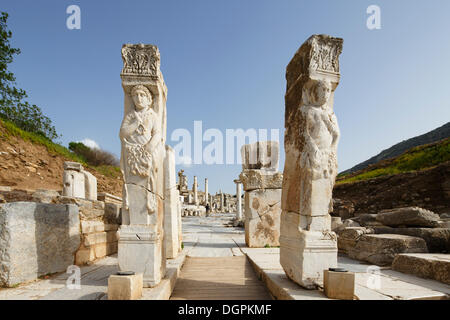 La porte d'hercule, Ephèse, Selçuk, İzmir Province, Région de l'Egée, la Turquie Banque D'Images