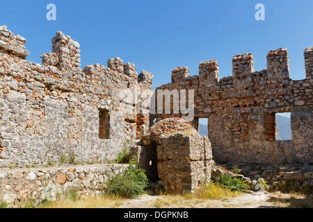Ehmedek Bastion sur la colline du Château, Alanya, Turkish Riviera, Antalya Province, Région Méditerranéenne, Turquie Banque D'Images