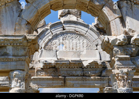 Tetrapylon ancienne, détail, ruine, Aphrodisias, Aydin province, région de l'Egée, la Turquie Banque D'Images