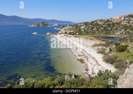 Le lac de Bafa avec Ikizce Island, îles Twin, lac Bafa, Muğla Province, Région de l'Egée, la Turquie Banque D'Images