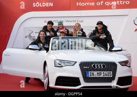 Sölden, Autriche. 24 Oct, 2013. L'Équipe Canada au cours de la conférence de presse Audi avant la coupe du monde de ski alpin course d'ouverture le 21 octobre, 2013 à Soelden, Autriche, (Photo de Mitchell Gunn/ESPA) : Crédit photographique/Agence européenne du sport Alamy Live News Banque D'Images