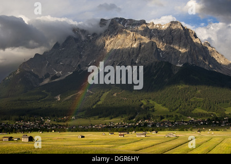 À l'arc-en-ciel du Wetterstein, Autriche Banque D'Images